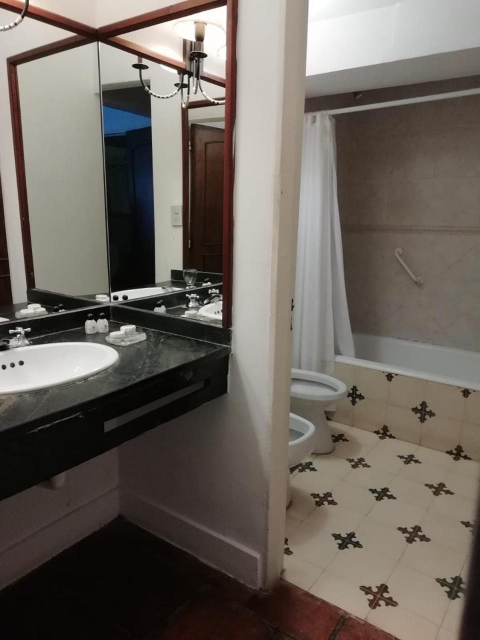 Las Moras Hotel San Lorenzo  Eksteriør billede